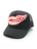 Corteiz Alcatraz Wing Trucker Hat Black/Red/White one-kickz