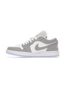 Jordan 1 Low Wolf Grey Women's one-kickz