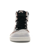 Jordan 1 Retro High OG Defiant SB NYC to Paris one-kickz