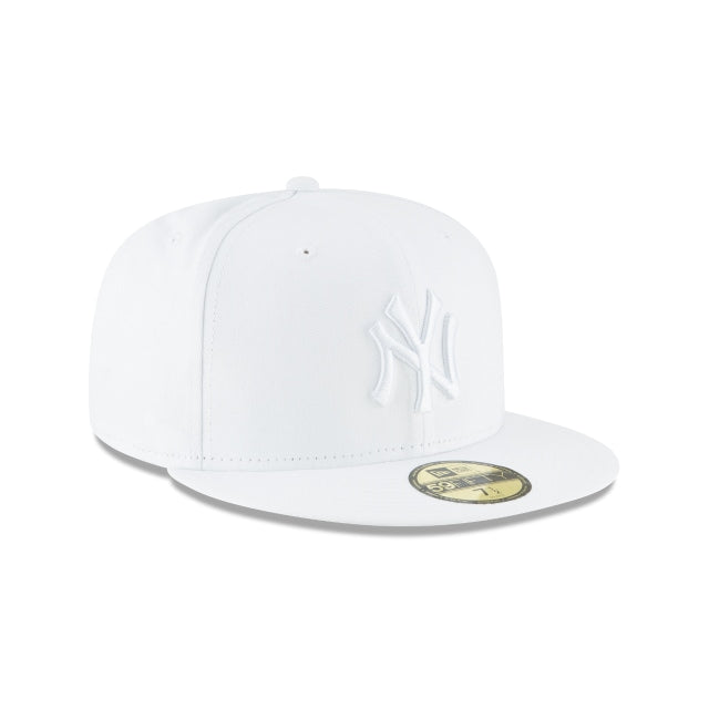 New Era New York Yankees Whiteout Basic 59FIFTY Fitted Hat