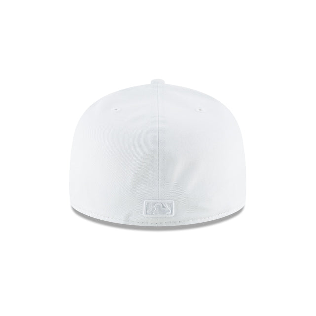 New Era New York Yankees Whiteout Basic 59FIFTY Fitted Hat