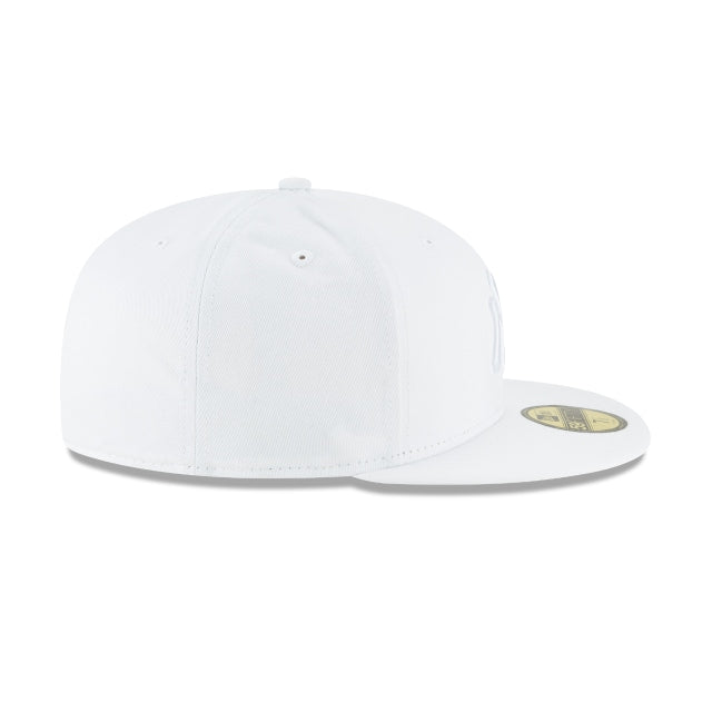 New Era New York Yankees Whiteout Basic 59FIFTY Fitted Hat