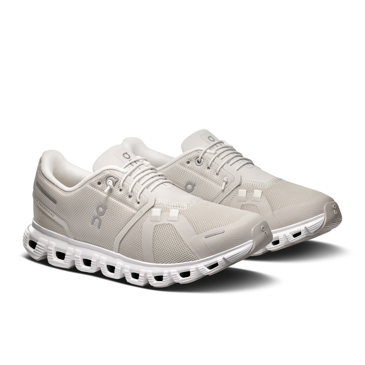 On Cloud 6 Wide Pearl / White Women