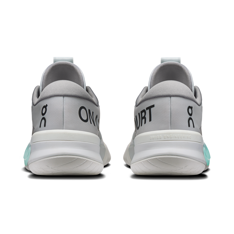 On THE ROGER Pro 3 Glacier / Celeste
