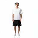 One Kickz Supreme Jordan Short (SS26) negro de malla con etiqueta cuadrada en el dobladillo.