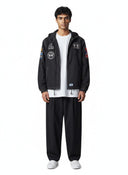 Chaqueta ligera con capucha negra One Kickz Supreme La Martina con parches bordados y cierre de cremallera