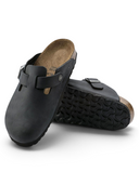 Zuecos One Kickz Birkenstock Boston en cuero nobuk aceitado negro con plantilla de corcho y suela de EVA