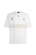 Camiseta blanca de algodón One Kickz AMIRI Sport 94 con logotipos bordados y letras doradas en el pecho