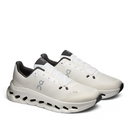 Zapatillas de running One Kickz On Running Cloudtilt en color blanco grano con suela técnica CloudTec Phase